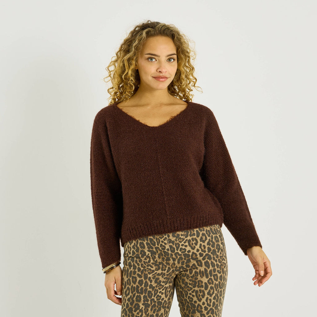 Pull fluffy col V femme - 1