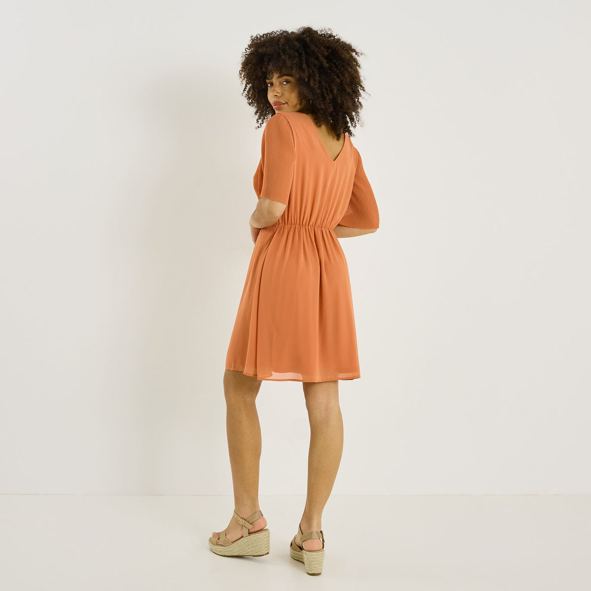 Robe habillée unie longueur genou - 2