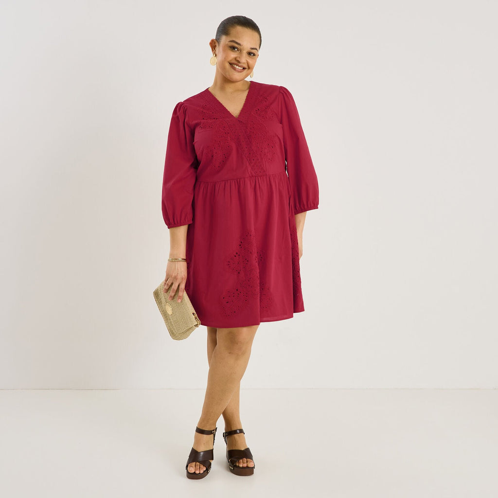 Robe courte broderie anglaise col V - 1