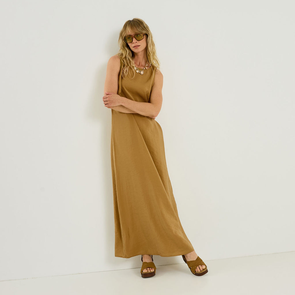 Robe longue droite fluide sans manches - 1